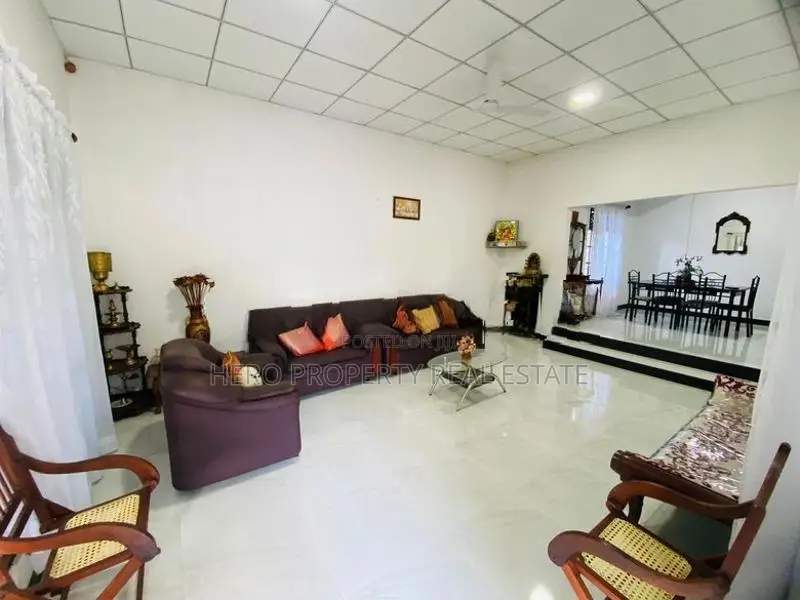 Modern Elegant Single Story House for Sale in Piliyandala