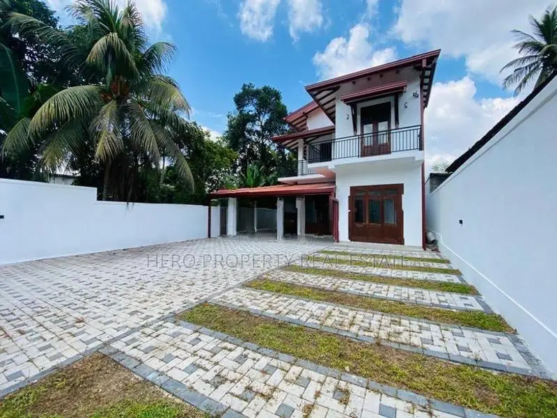 Luxury House for Sale in Athurugiriya 🚗