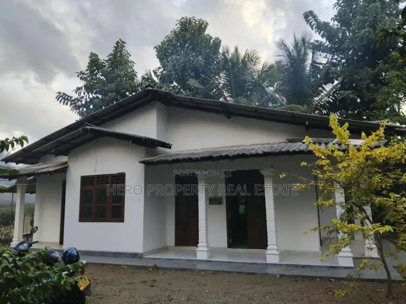 Single Story House for Sale in Rathupaswala