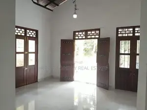 Single Story House for Sale in Rathupaswala