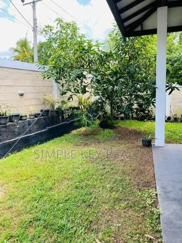 44 B-House for Sale in Gampaha Yakkala