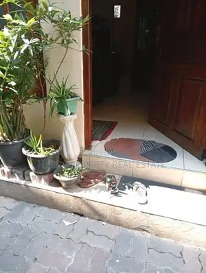 House for Sale in Borella
