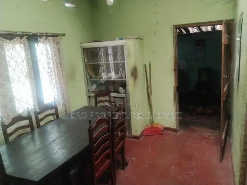 Land and a House for Sale in Madinnagoda