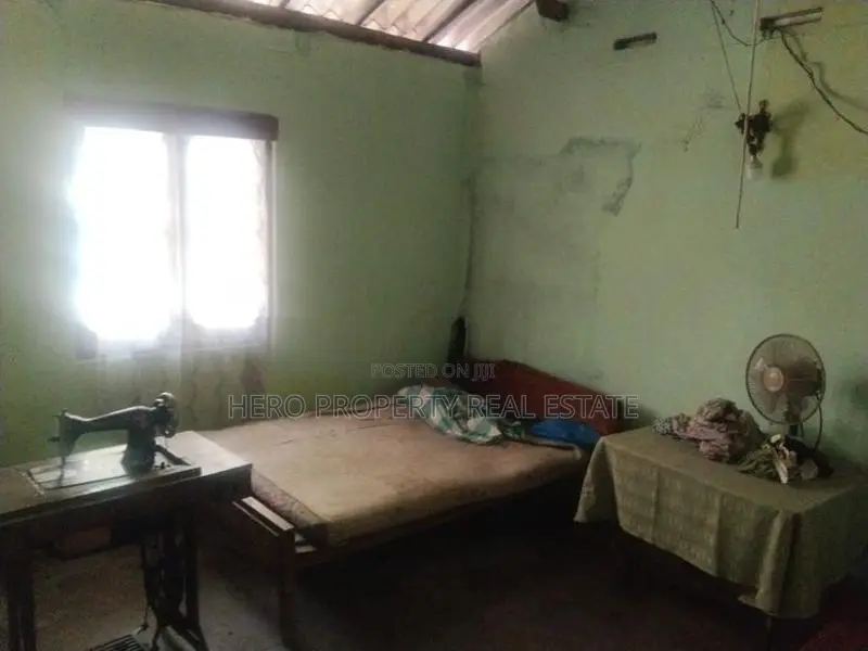 Land and a House for Sale in Madinnagoda