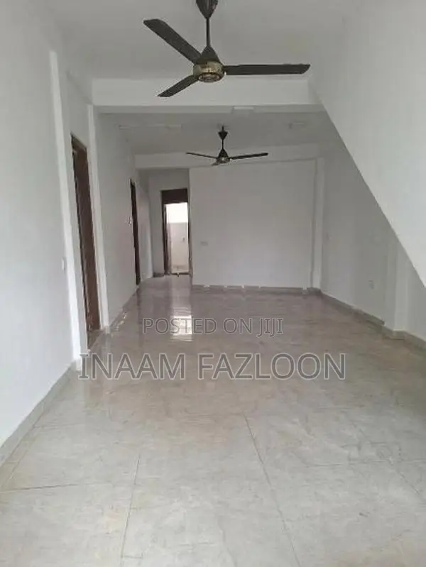 4 Bedroom Home Mt Lavania