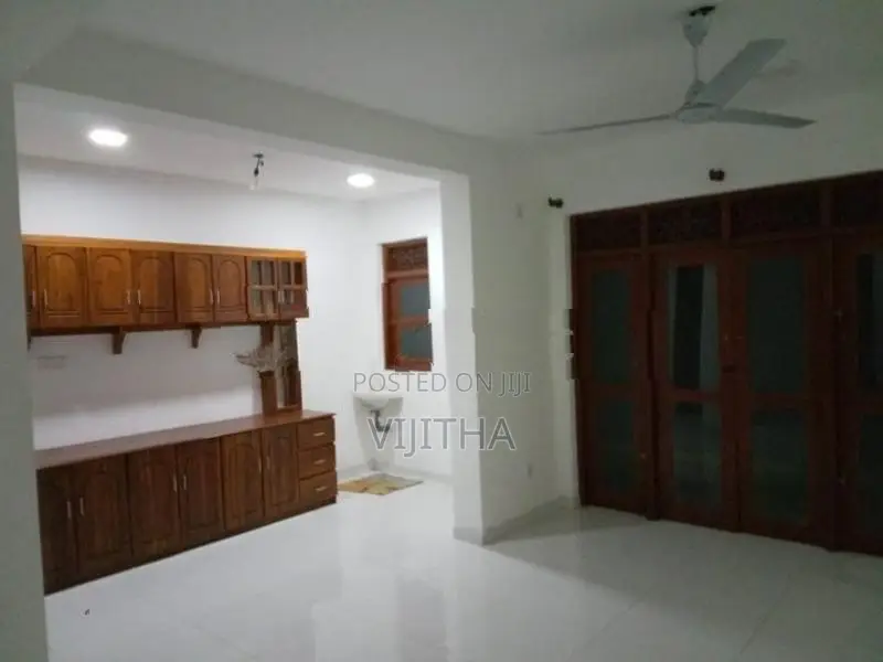 Two Story House for Rent Nugegoda
