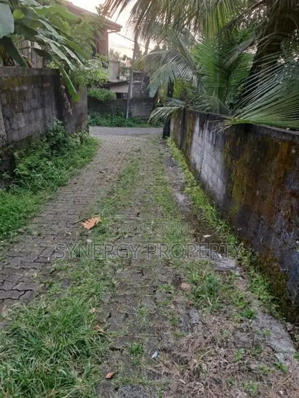 20 Perch Land for Sale in Kiribathgoda (LA-GAMKD-157)