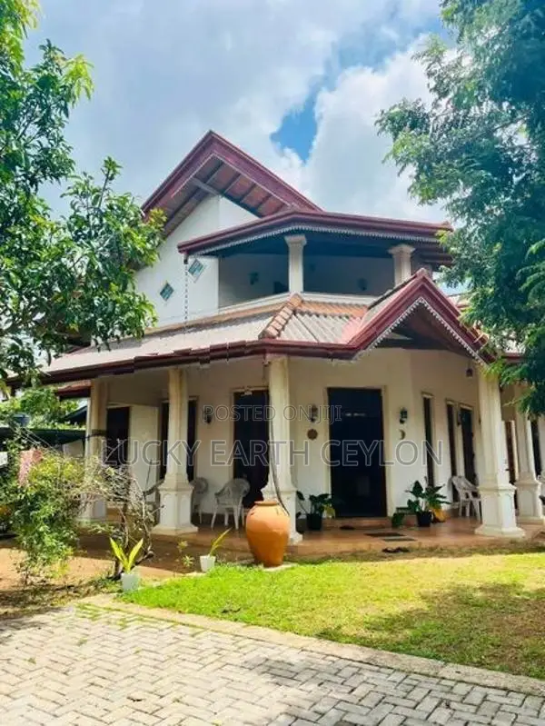 Siddamulla, Kottawa, 2 Story, Fully Furnished House For Rent (NZM1145)