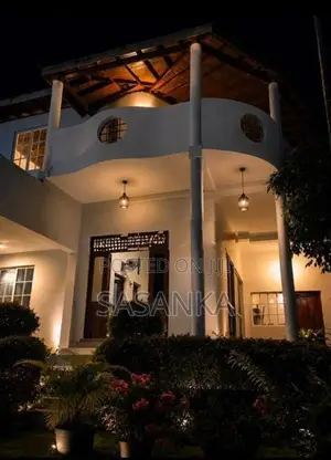 මාලබේ අරංගල දෙමහල් නිවසක් විකිණීමට ඇත