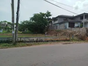 පිලියන්දල මඩපාත බිම් කොටසක් විකිණීමට