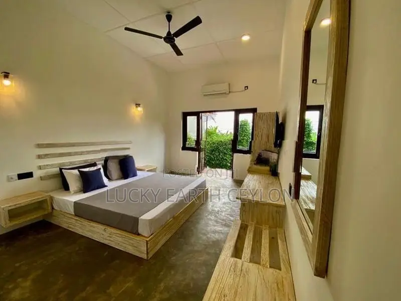 Kandy City Beautifully Furnished Boutique Villa for Sale (LEC154)