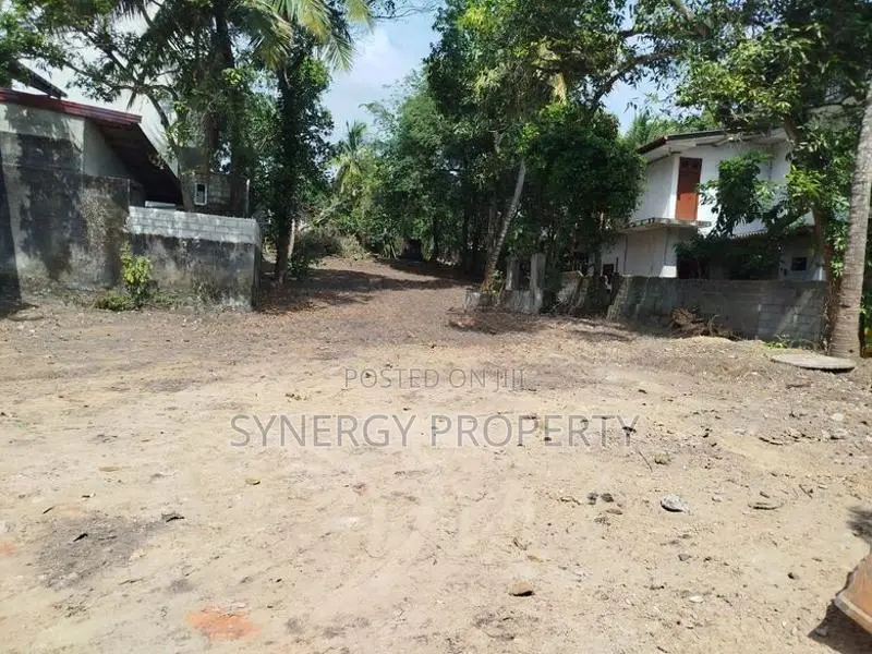 30 Perch Land for Sale in Kadawatha (LA-GAMKD-197)