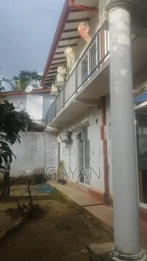 Modern 2-Story Building with 15 Perches Land for Sale in Kundasale