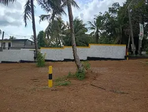 Land for Sale in Close to Kahathuduwa Highway