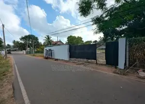 Land for Sale Katuwapitiya