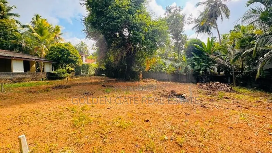 Perfect Residential Land for Sale in Kadawatha with Gated Community