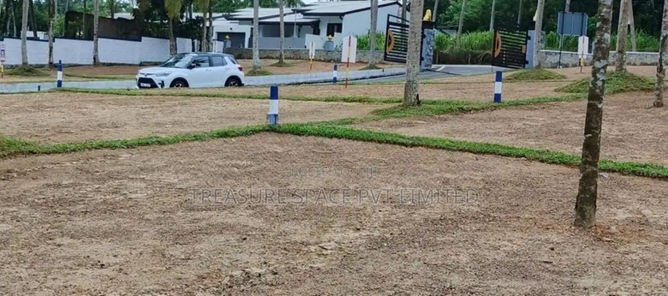 Land for Sale at Malabe Athurugiriya