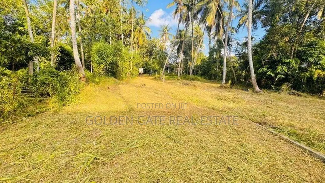 Perfect Residential Land for Sale in Kadawatha Closed to Kandy Road