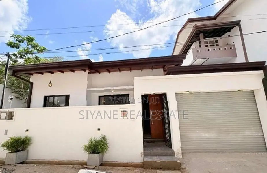 Brand New House for Sale in Athurugiriya