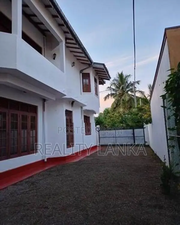 House for sale (3943) Moratuwa