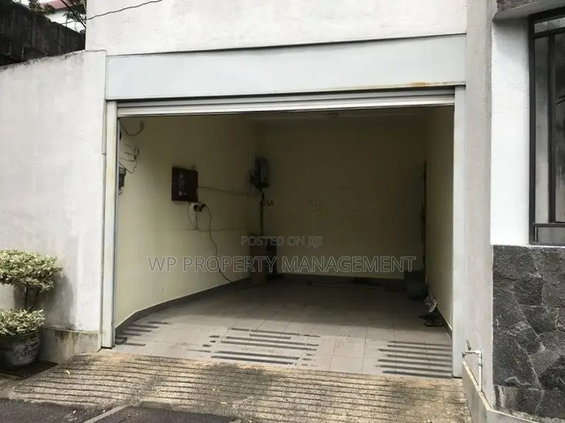 Luxury 3 Bedroom House for Sale in Nugegoda