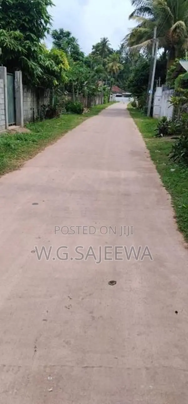 Land for Sale in Kandawala Negombo