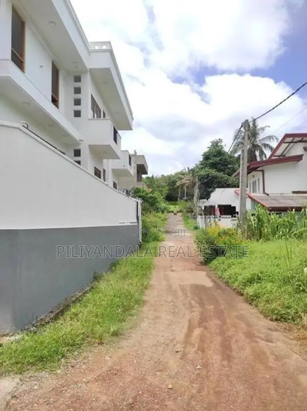 Piliyandala Kotagedara Land for Sale