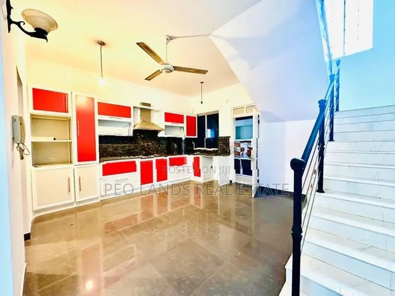(SR757) 10 Perch Luxury Two Story House for Rent in Pita Kotte