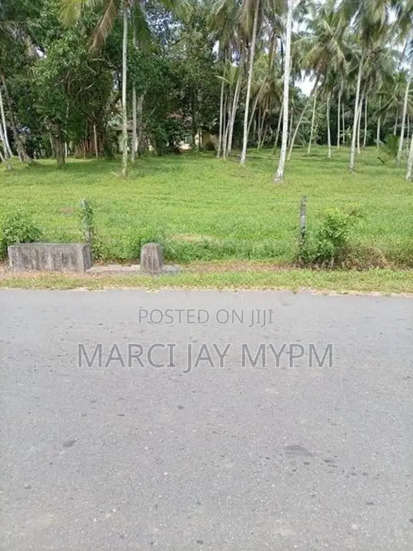 Horana Hadapangoda Land for Sale