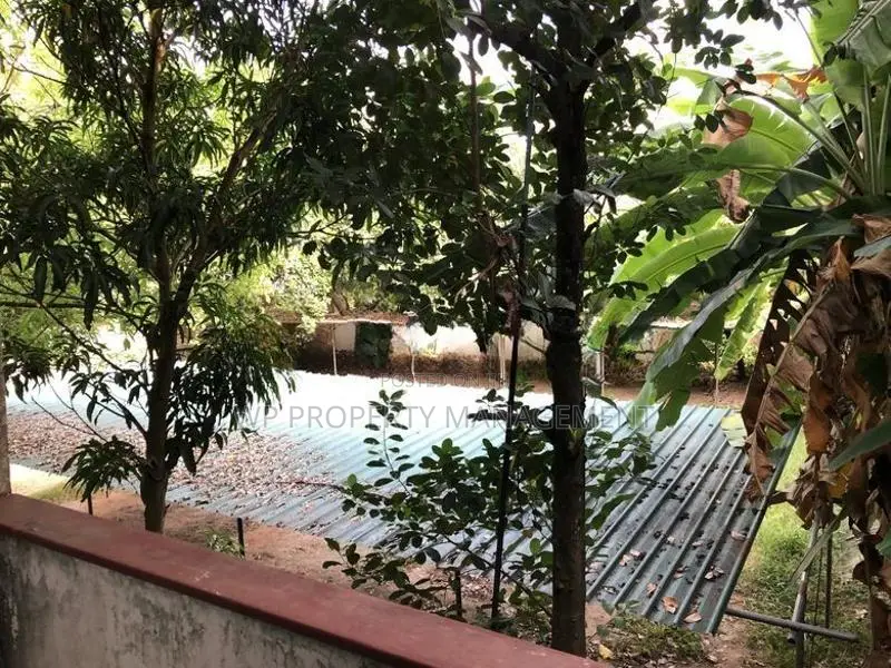 Prime 27-Perch Square Land for Sale in Nawala