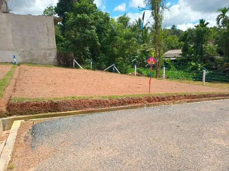 Land for Sale at Homagama Diyagama near NDT Campus