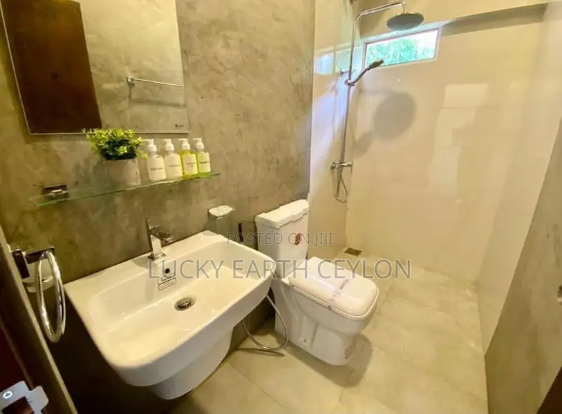 Kandy City Beautifully Furnished Boutique Villa for Sale (LEC154)