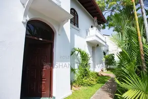 Luxury House for Sale in Nugegoda