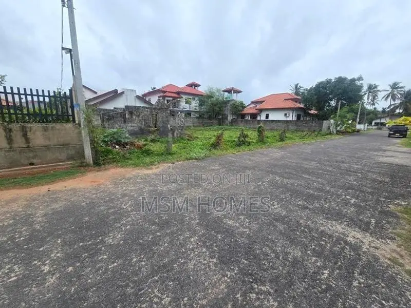 Residence Area Bare Land for Sale in Negombo Dalupatha
