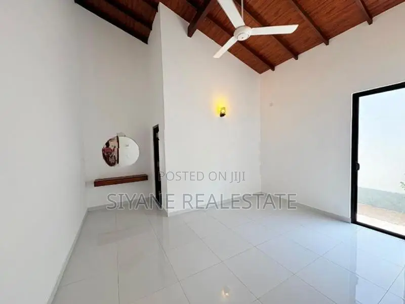 Brand New House for Sale in Athurugiriya