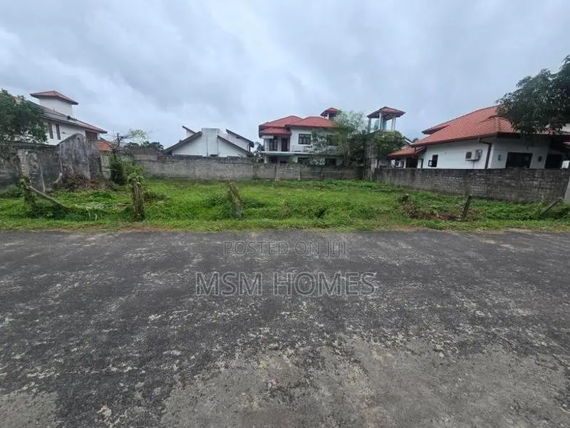 Residence Area Bare Land for Sale in Negombo Dalupatha