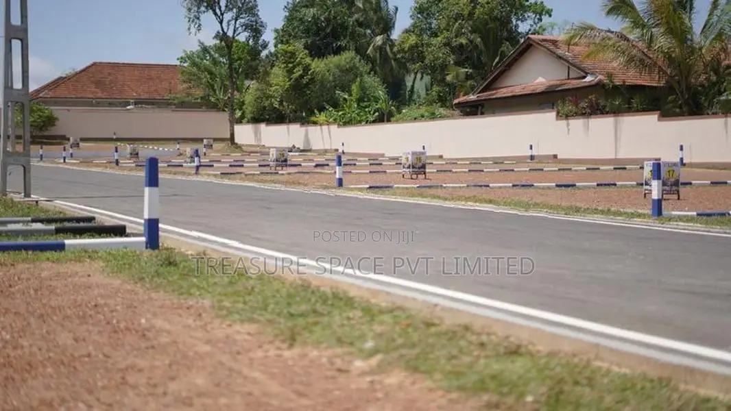 Land for Sale at Mirihana Near 119 Bus Route