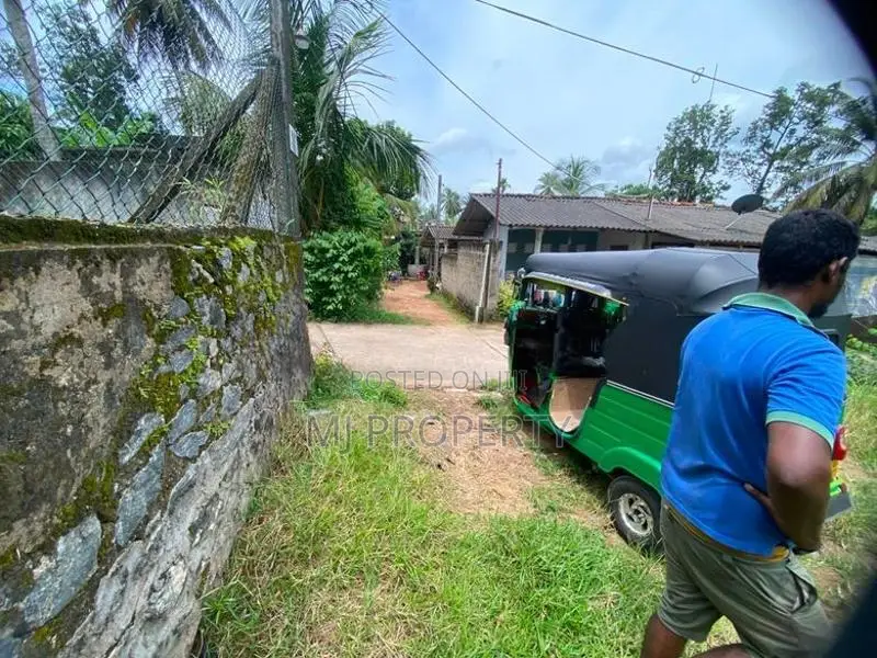 ( TS-1185) Valuable Residential Bare Land Sale in Malabe