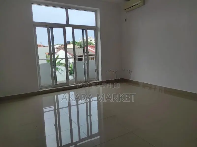 Superior Homes - Unfurnished Apartment for Sale A54240