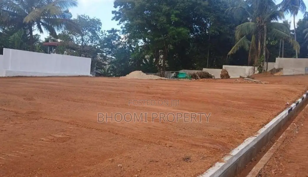 Homagama Valuable Land Awaits Plots