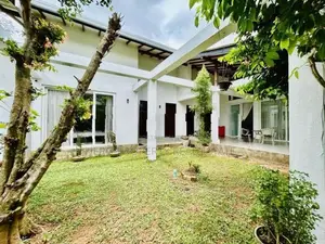🏛️Luxury fully furnished house for rent in kottawa