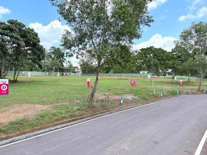 හෝමාගම බේරුකැටිය නේවාසික ඉඩම් විකිණීමට