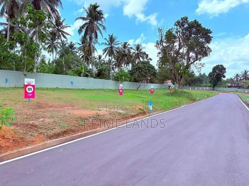 හෝමාගම බේරුකැටිය නේවාසික ඉඩම් විකිණීමට