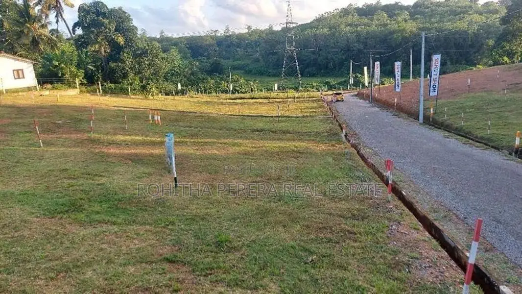 10P Land for Sale Kesbewa Bandaragama Rd Galkade Junction