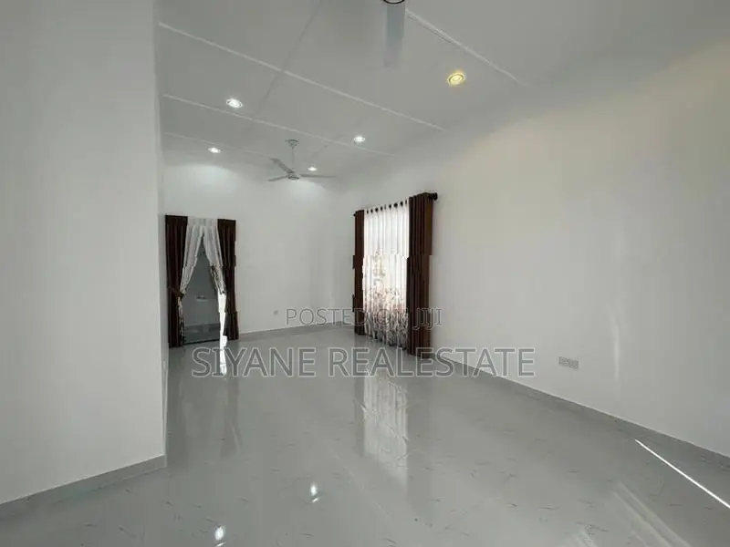 Brand New House for Sale in Thalahena - Malabe