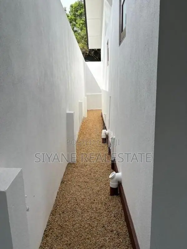 Brand New House for Sale in Thalahena - Malabe