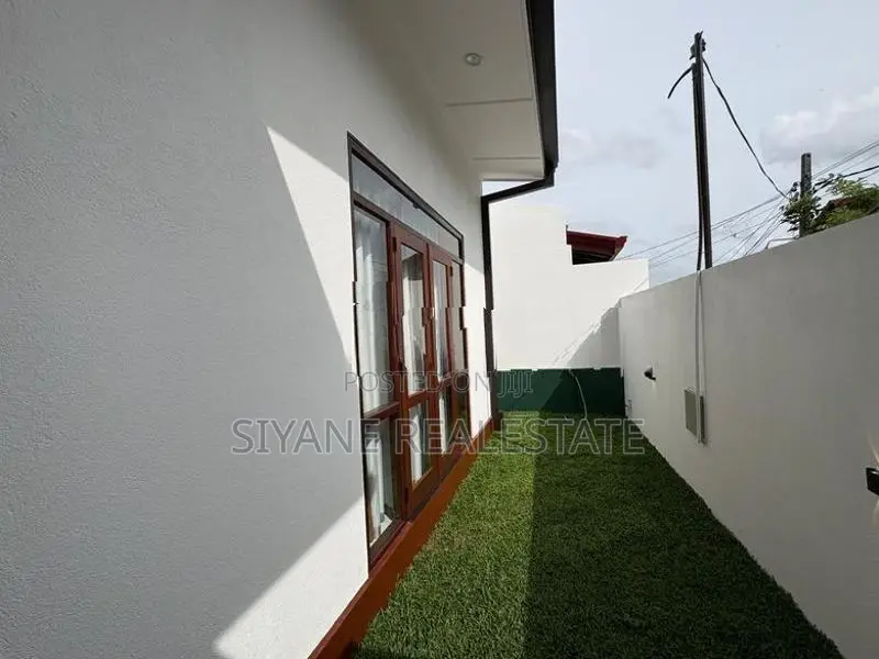 Brand New House for Sale in Thalahena - Malabe