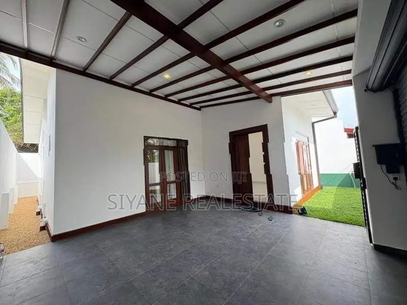 Brand New House for Sale in Thalahena - Malabe
