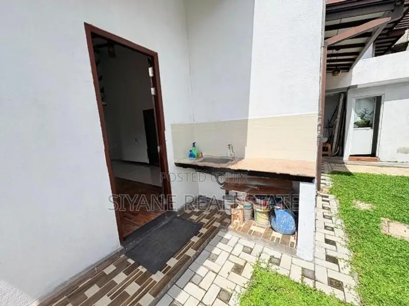 brand New Modern House for Sale in Piliyandala, Makandana