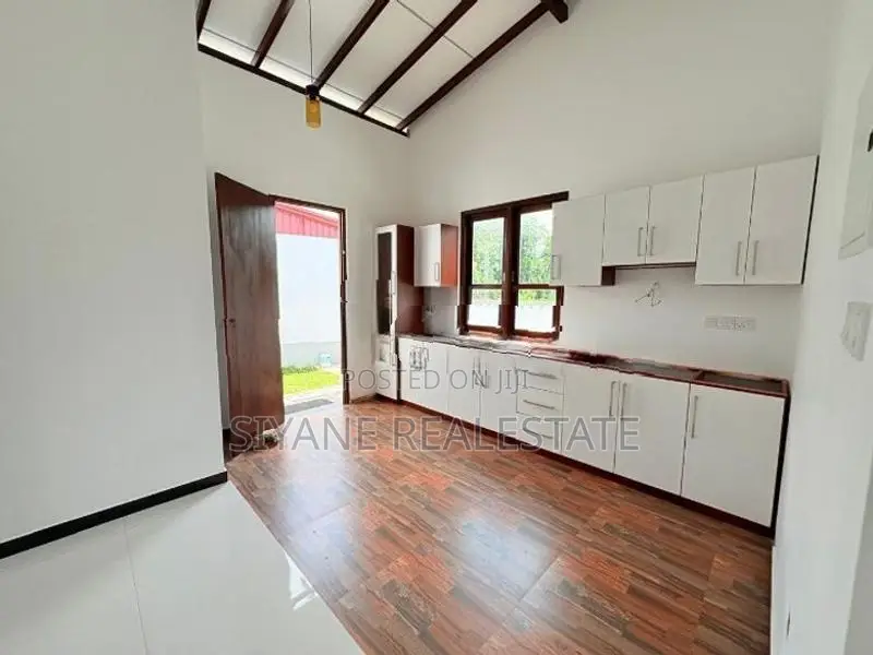 brand New Modern House for Sale in Piliyandala, Makandana